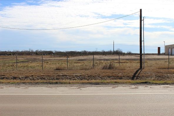 6204 Us Hwy 59 N, Victoria, TX 77905